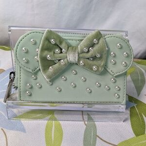 Loungefly Disney Minnie Mouse Sage Zip Card Holder W/ Velvet Bow & Faux Pearls